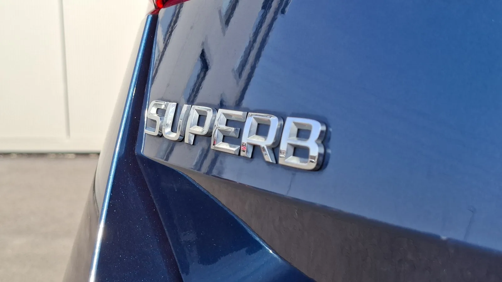 Škoda Superb 2021: fotografija 28