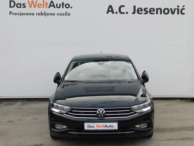 Volkswagen Passat B8 2021: fotografija 2