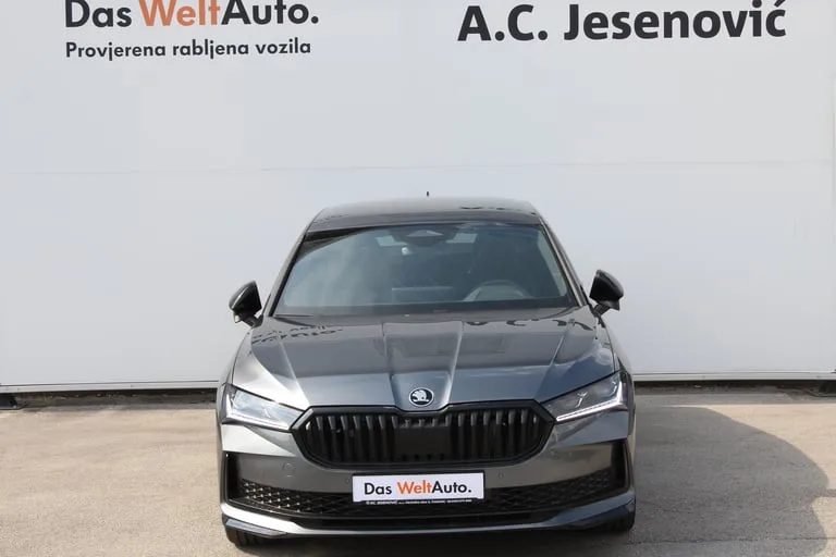 Škoda Superb 2026: fotografija 2