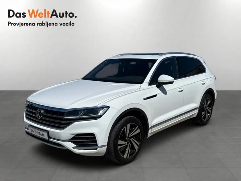 Volkswagen Touareg 2021: fotografija 1