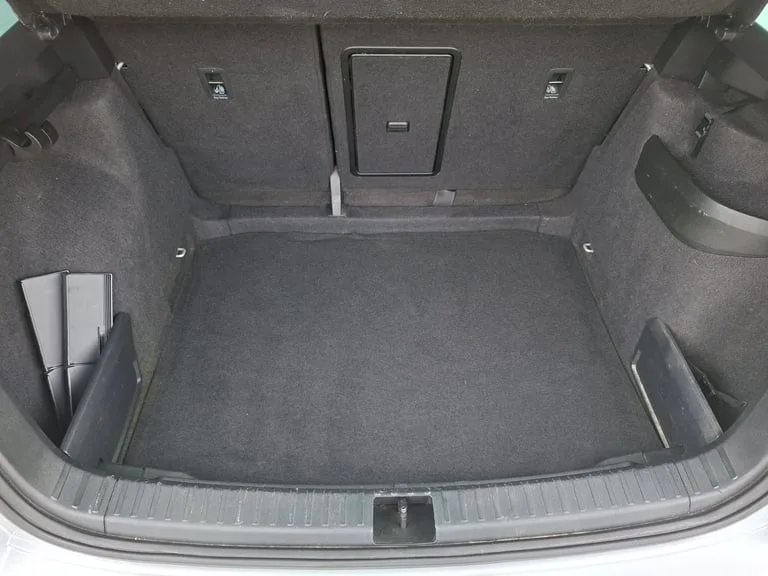 Škoda Karoq 2023: fotografija 21
