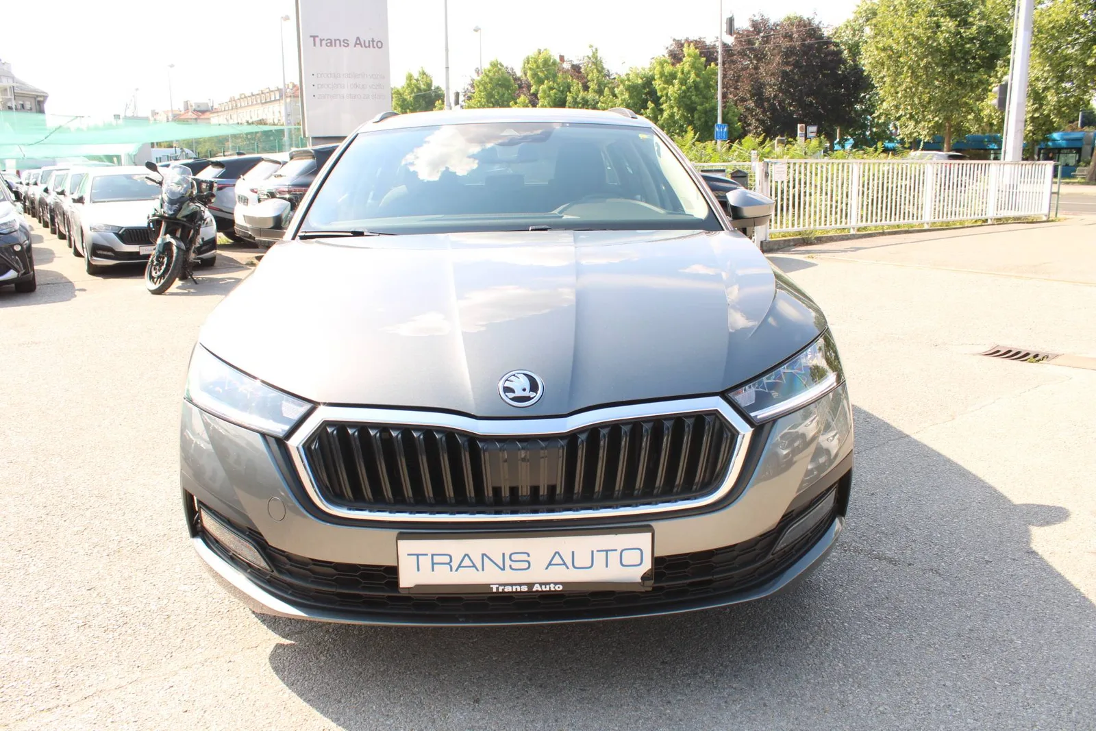 Škoda Octavia Combi 2024 – fotografija 2