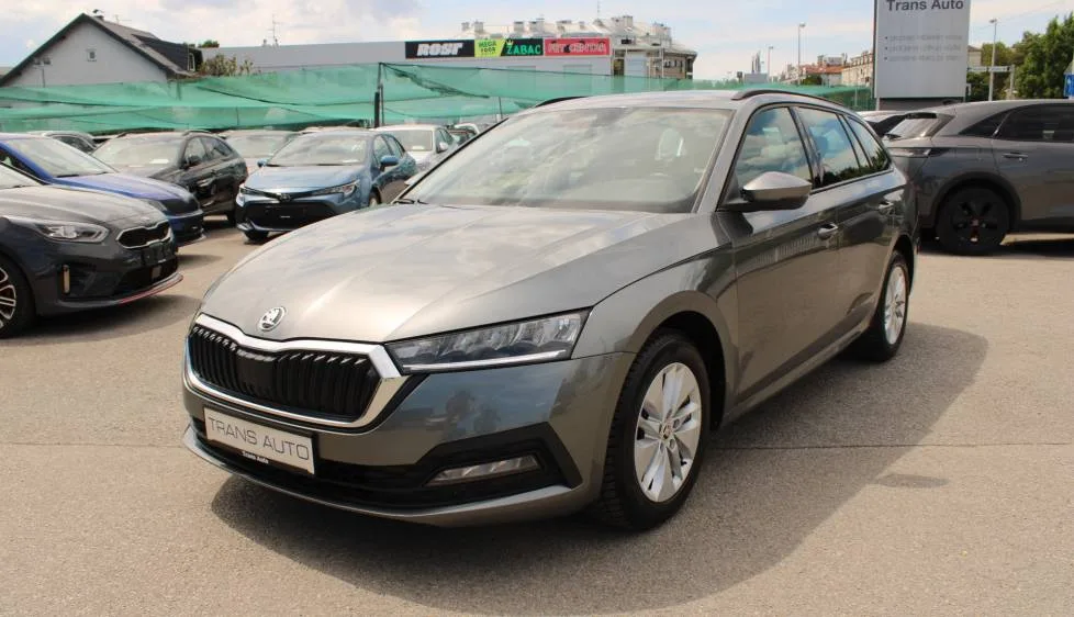 Škoda Octavia Combi 2024 – fotografija 1