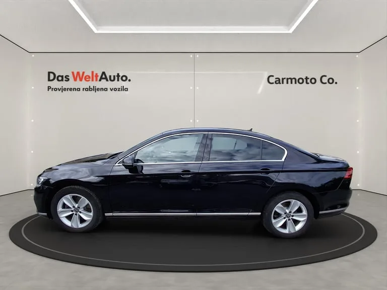 Volkswagen Passat B8 2021: fotografija 2