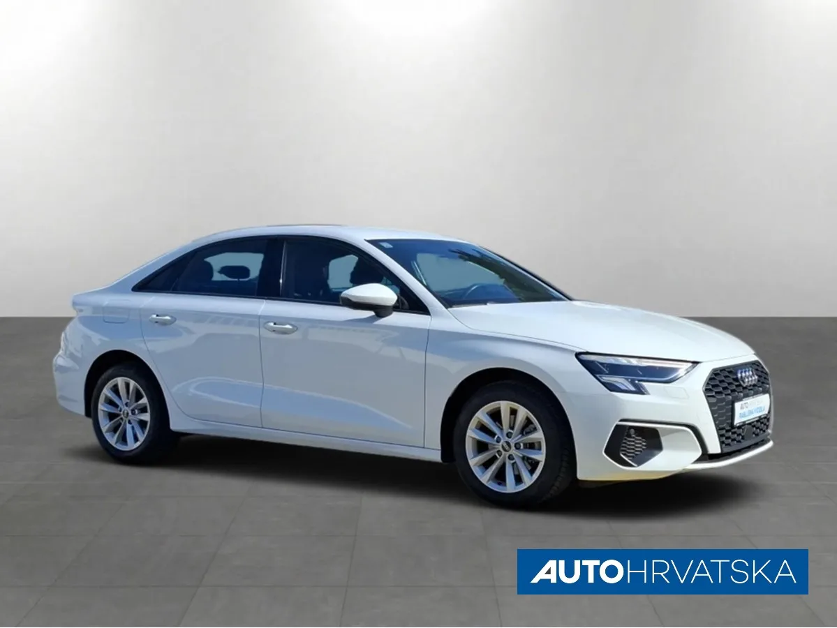 Audi A3 2023 – fotografija 2