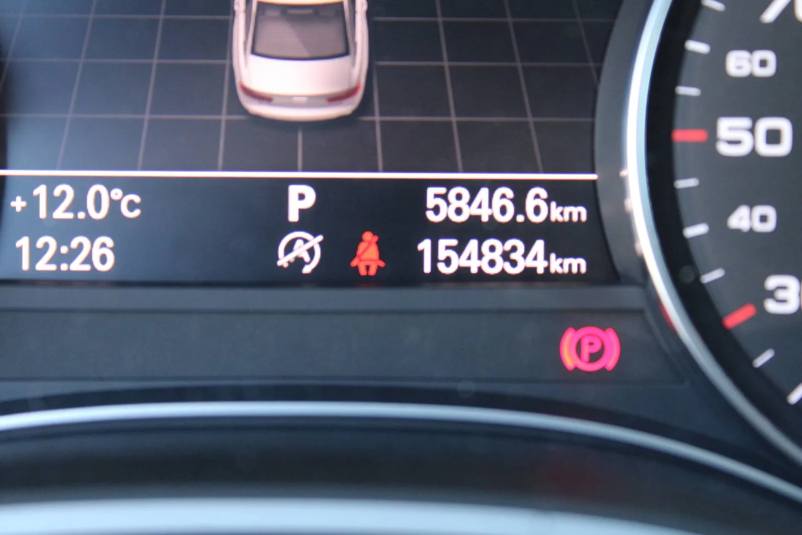 Audi A6 2018: fotografija 21