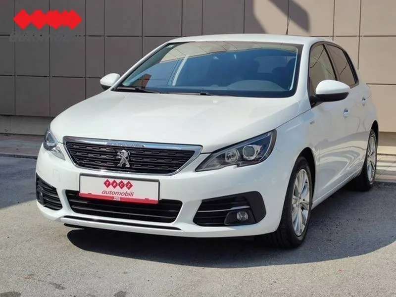 Peugeot 308 2018: fotografija 1