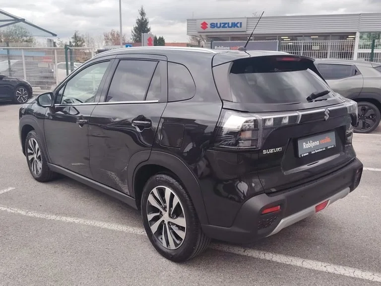 Suzuki S-Cross 2023: fotografija 2