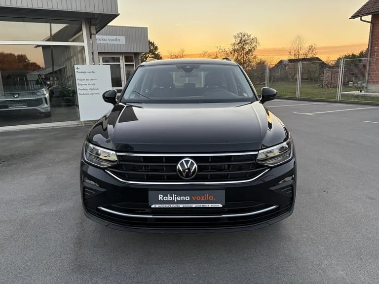 Volkswagen Tiguan II 2023: fotografija 2