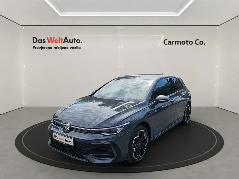 Volkswagen Golf VIII 2026: fotografija 1