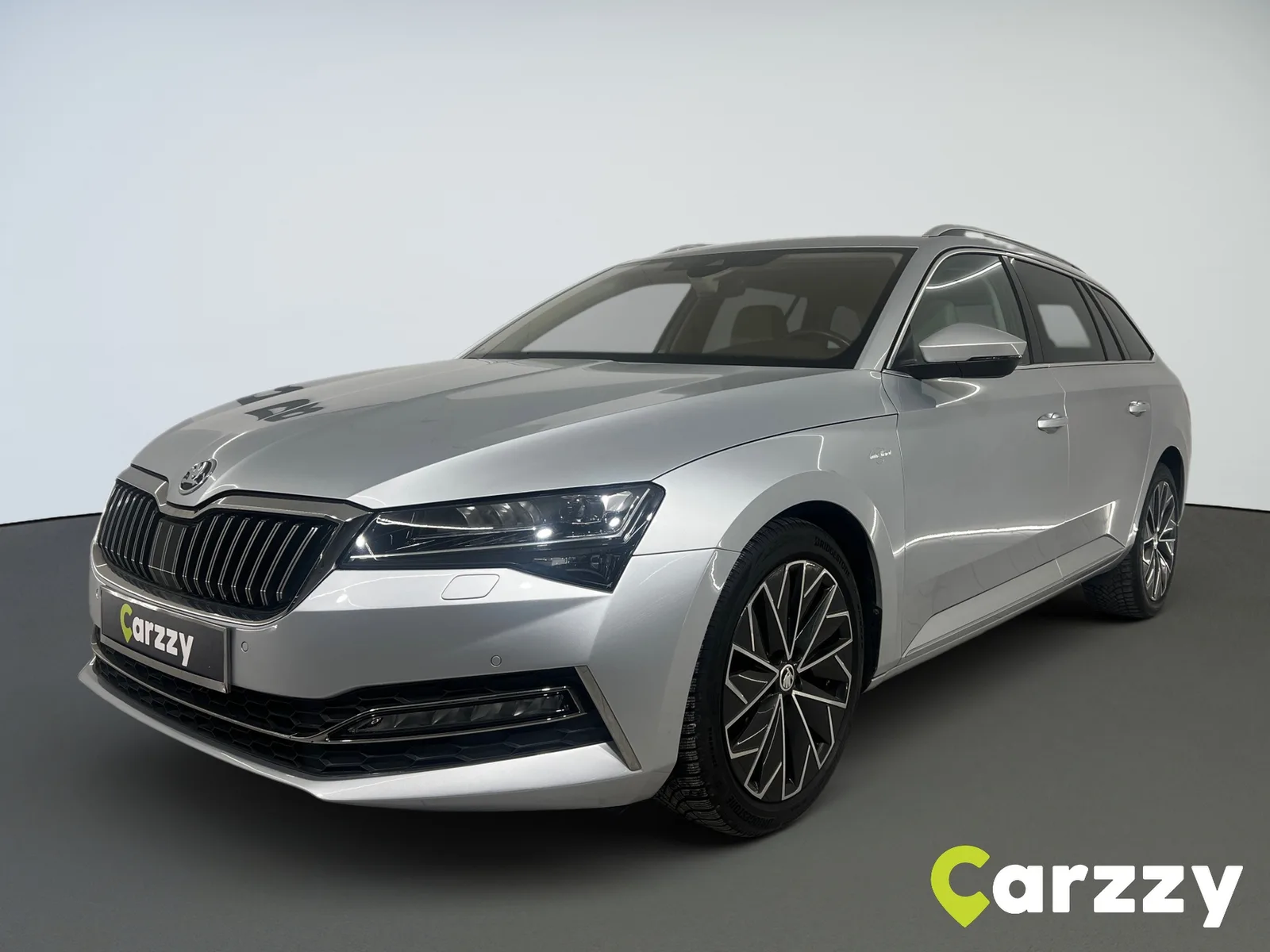 Škoda Superb 2019 – fotografija 1