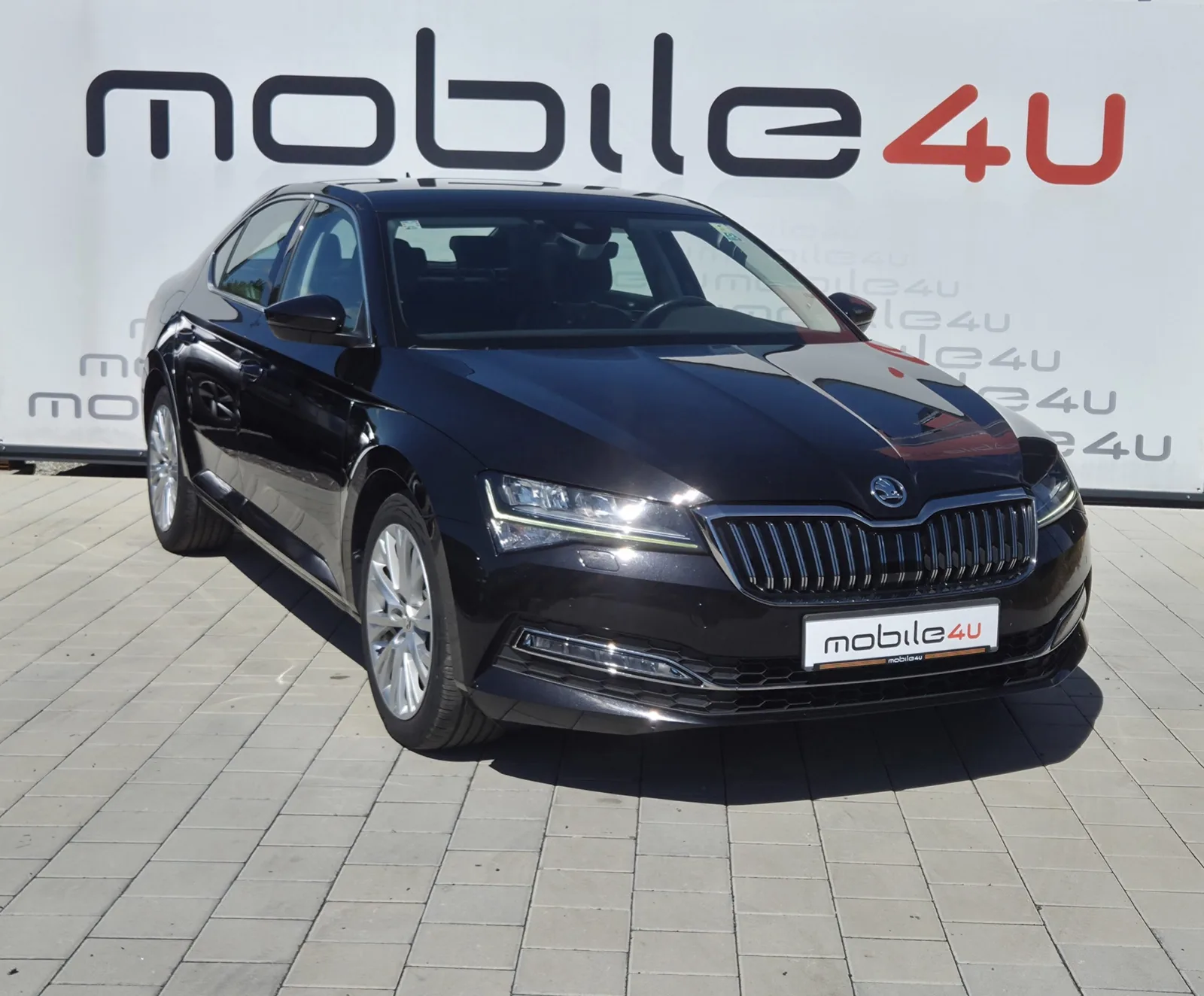 Škoda Superb 2023 – fotografija 2