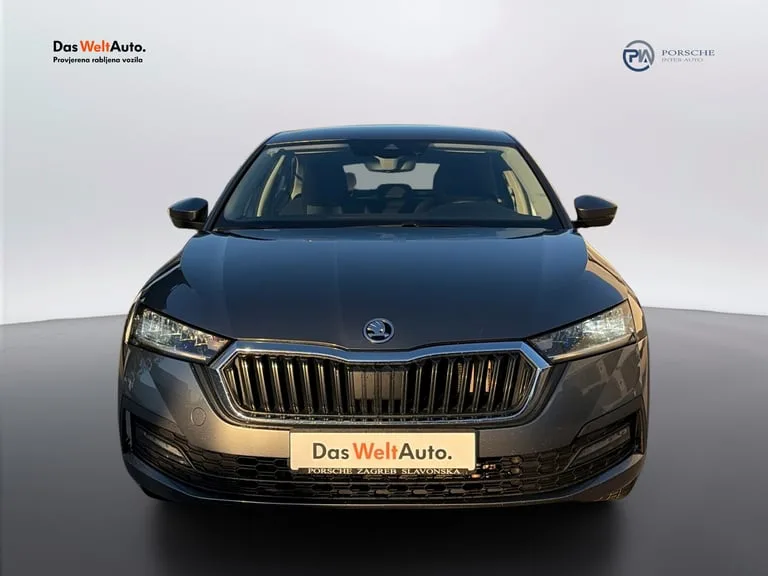Škoda Octavia 2023: fotografija 2