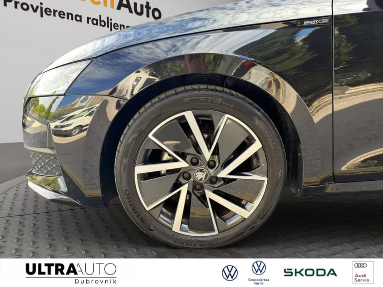 Škoda Octavia Combi 2026: fotografija 19