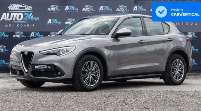 Alfa Romeo Stelvio 2021: fotografija 1