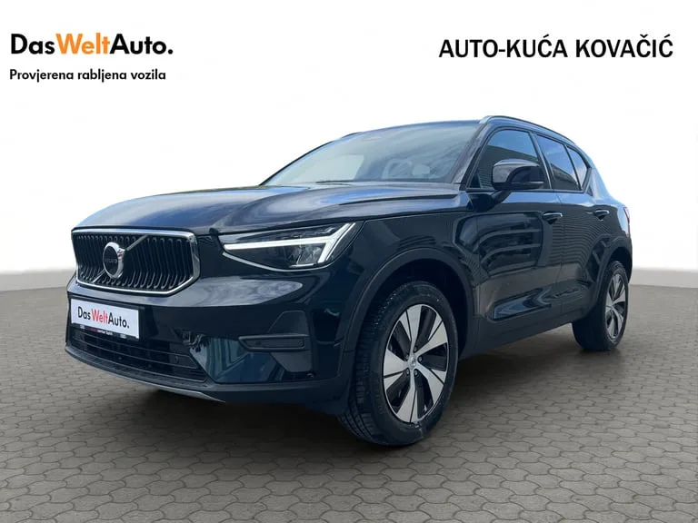 Volvo XC40 2026: fotografija 1