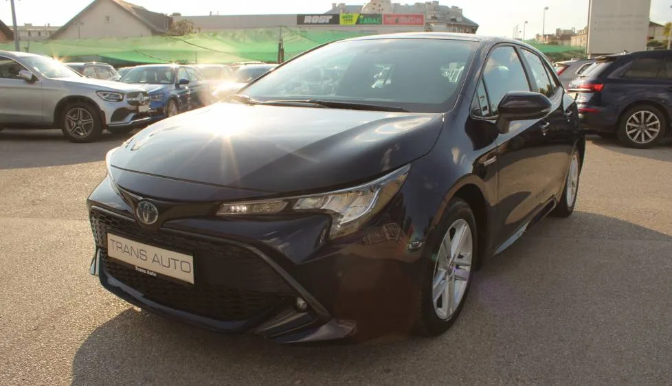 Toyota Corolla 2021: fotografija 1