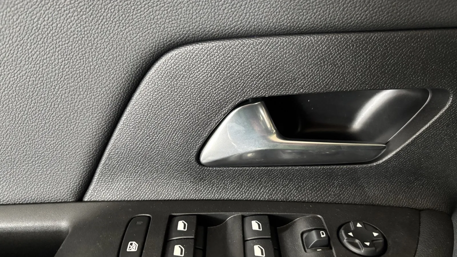 Opel Mokka 2024 – fotografija 21