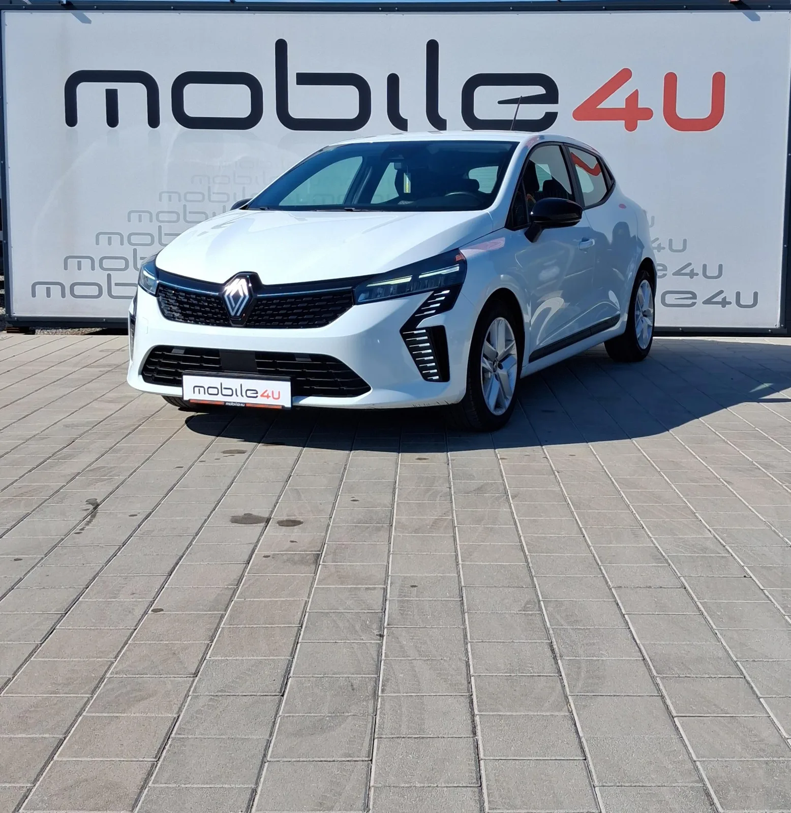 Renault Clio Evolution Dci 100 2024 – fotografija 1