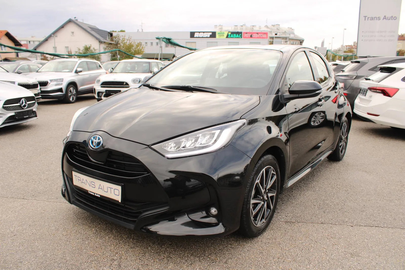 Toyota Yaris 2024 – fotografija 1