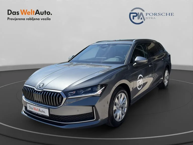 Škoda Superb Combi 2025: fotografija 1