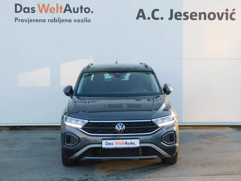 Volkswagen T-Roc 2023: fotografija 2