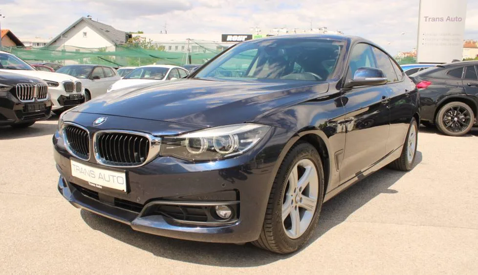 BMW Serija 3 2019: fotografija 1
