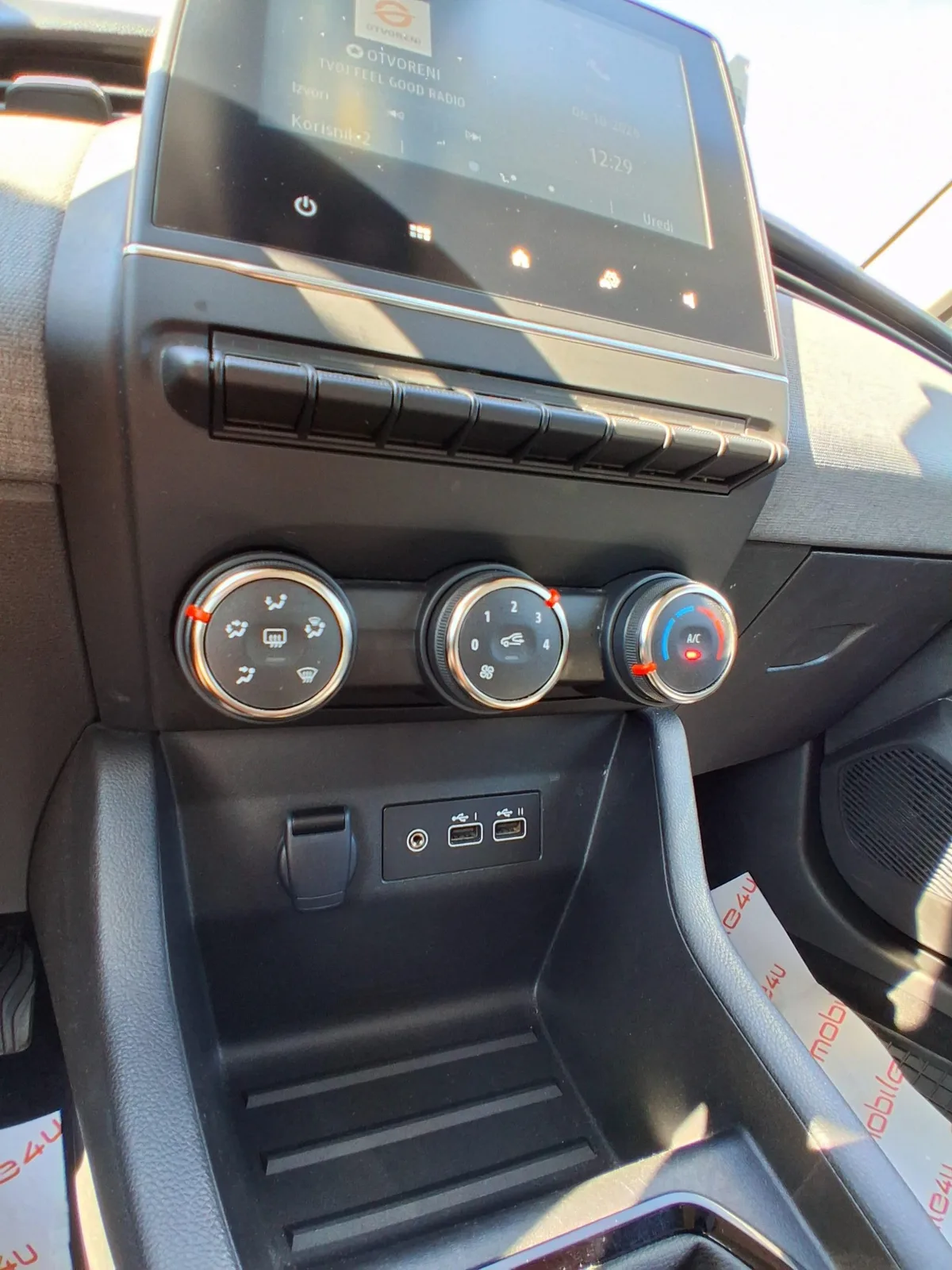 Renault Clio Evolution Dci 100 2024 – fotografija 16