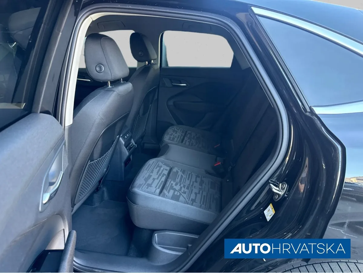 Audi Q3 2026: fotografija 12