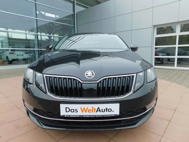 Škoda Octavia 2018: fotografija 2