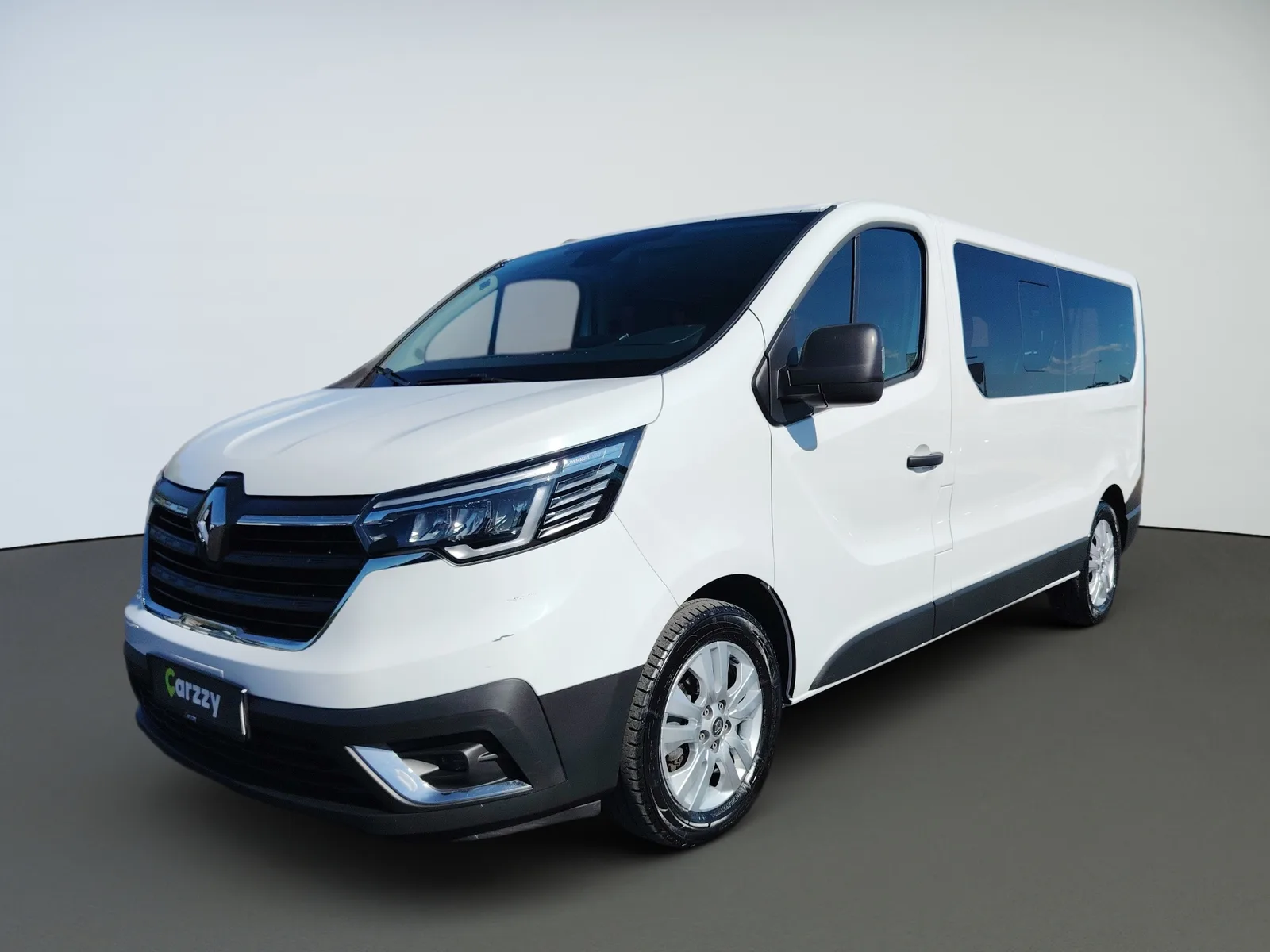 Renault Trafic 2023 – fotografija 1