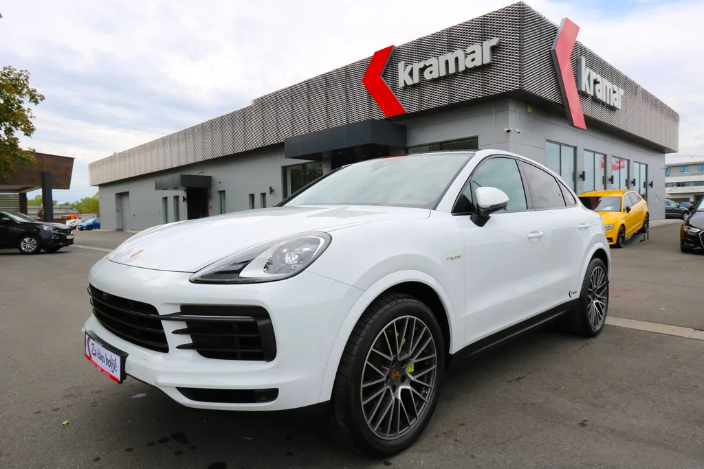 Porsche Cayenne 2021 – fotografija 1