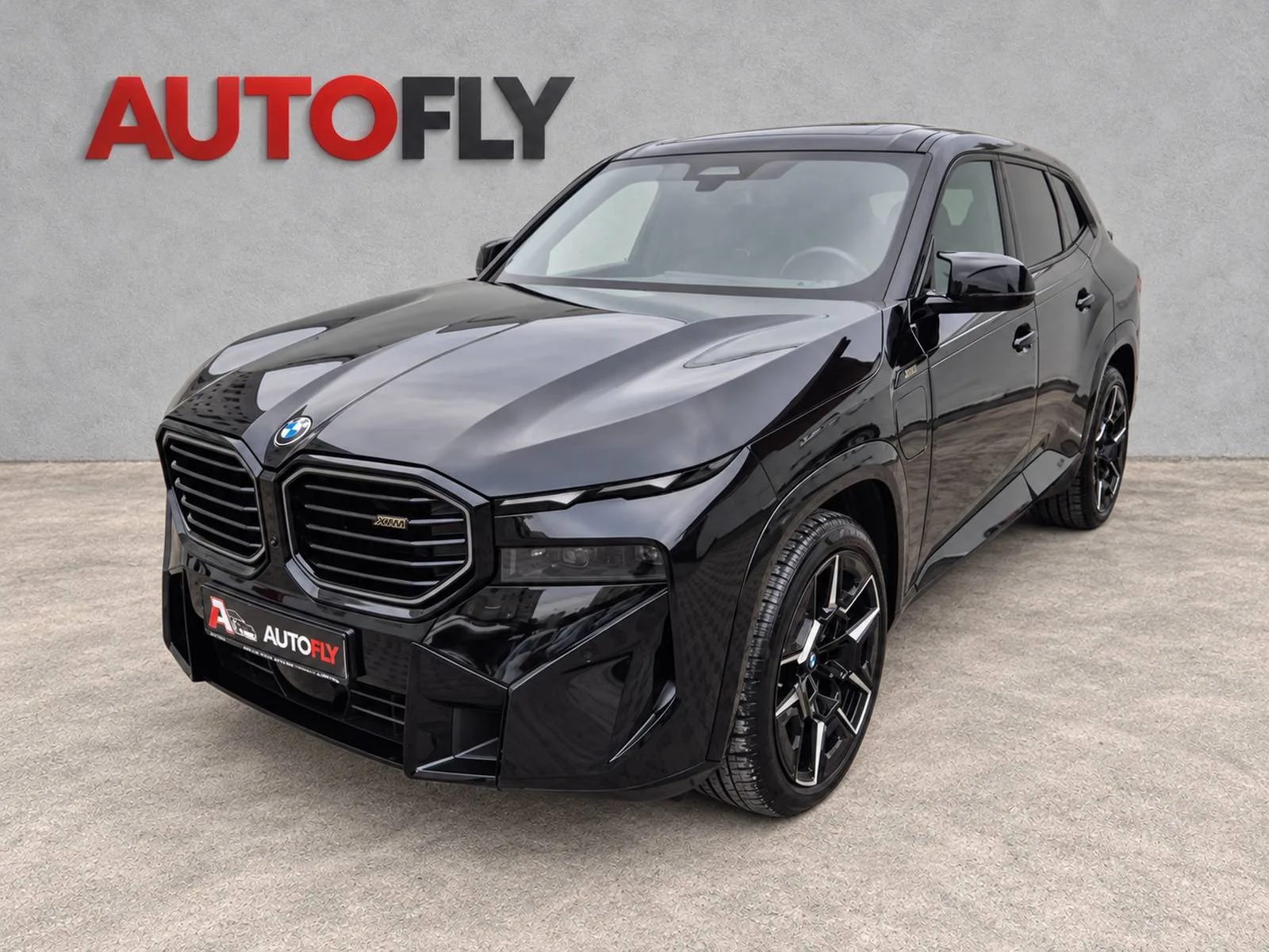 BMW Xm 2023 – fotografija 1