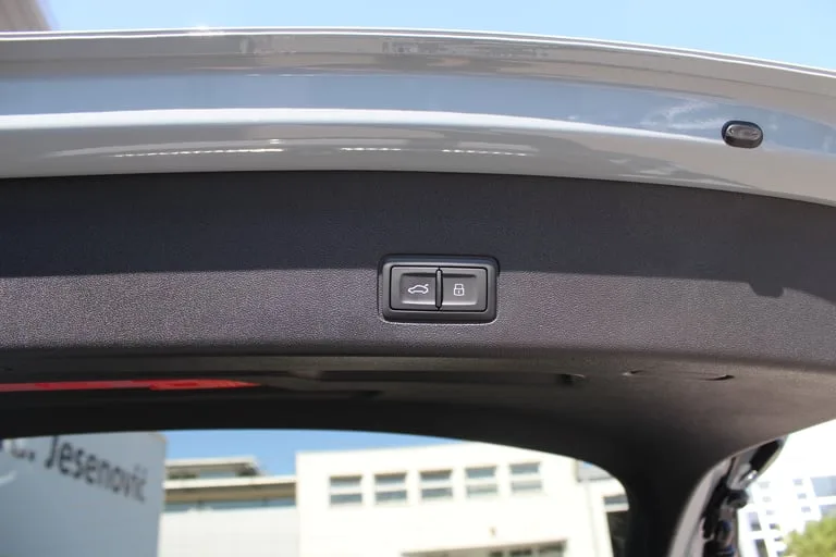Audi Q3 2026: fotografija 17