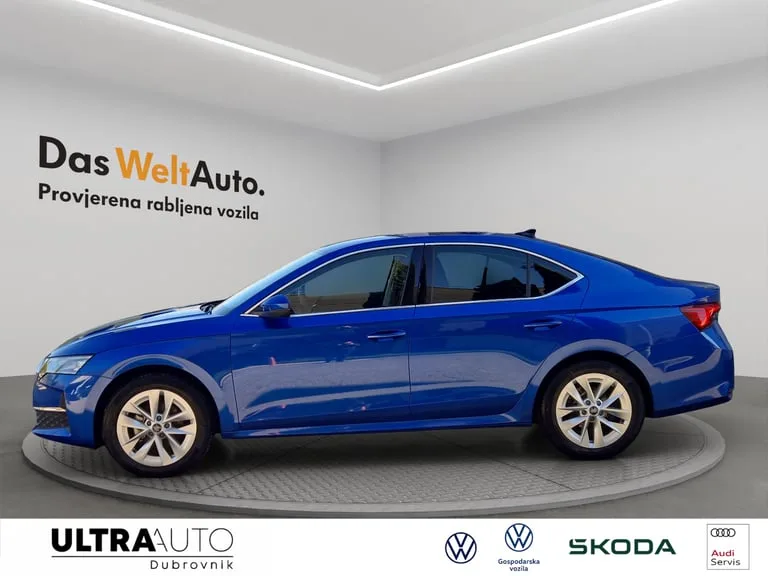 Škoda Octavia 2025: fotografija 2