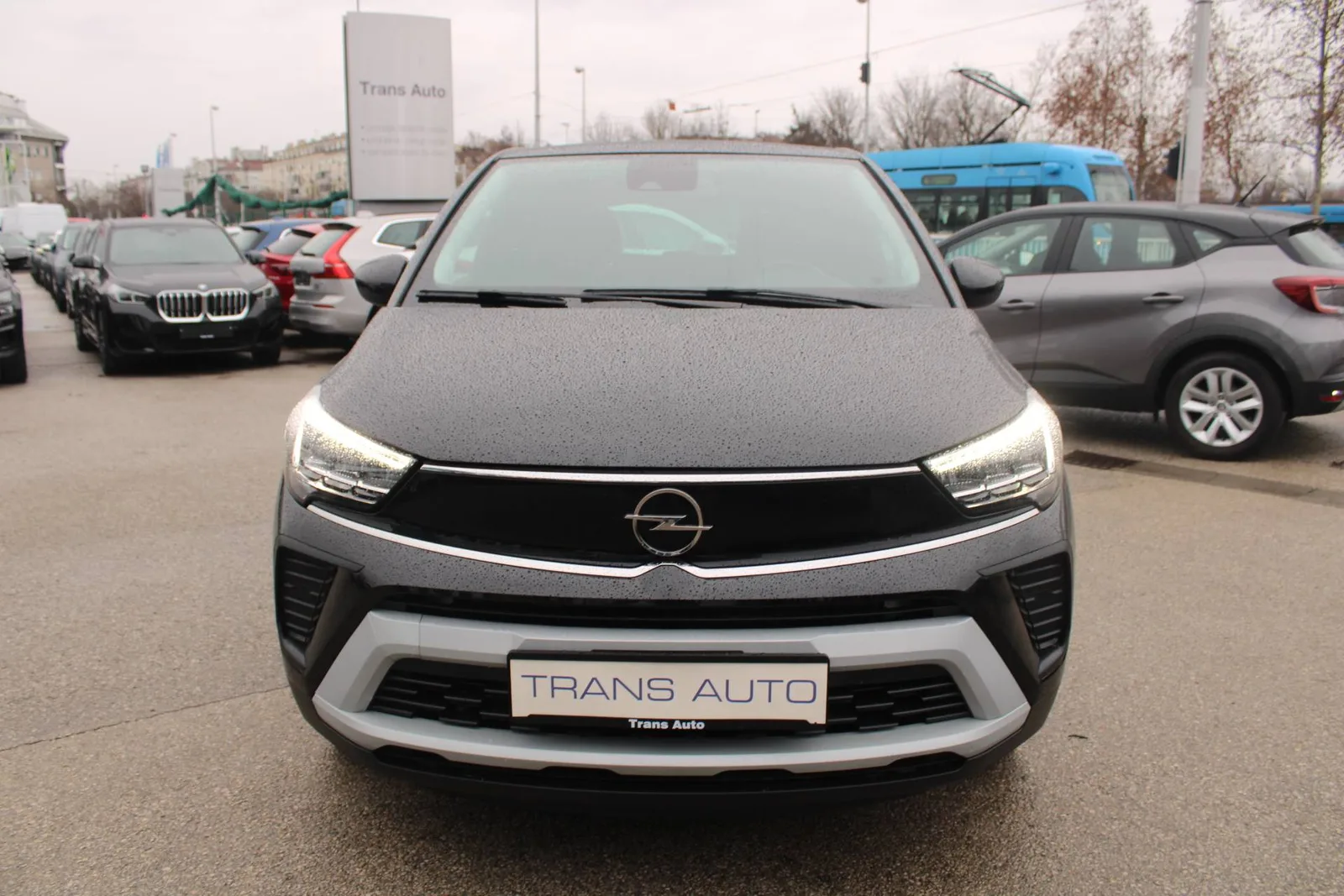 Opel Crossland 2024: fotografija 2