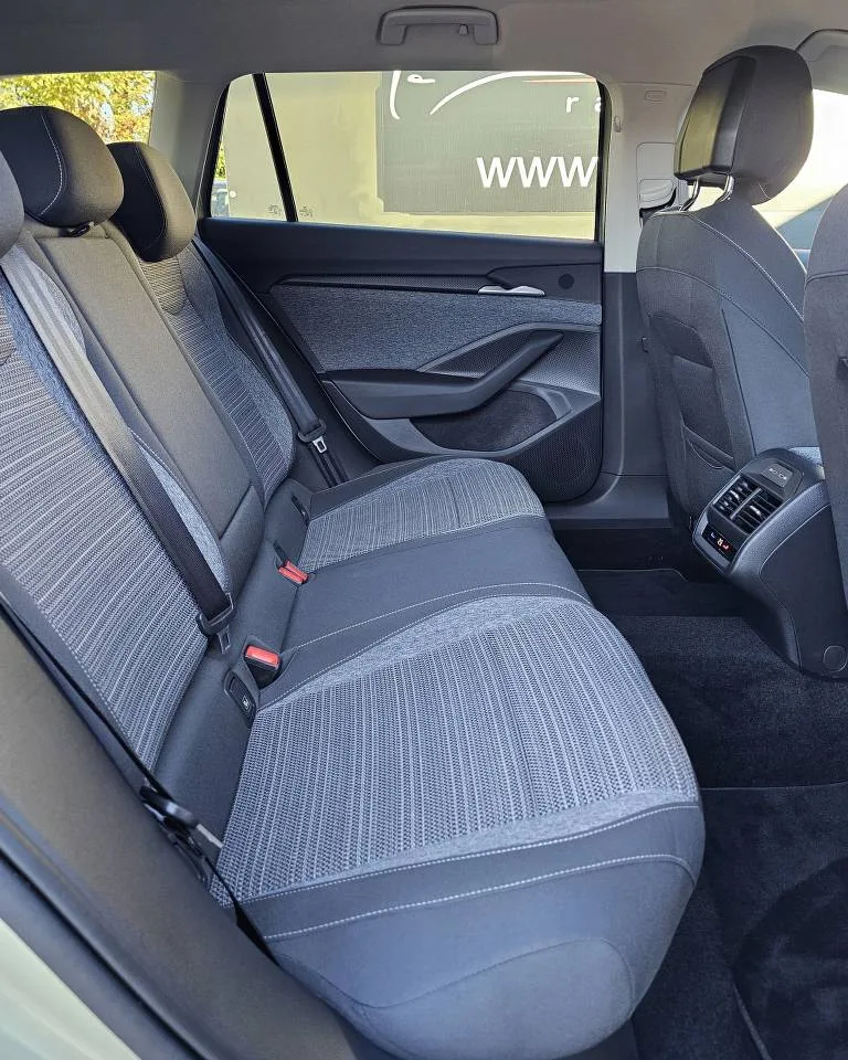Škoda Superb Combi 2024 – fotografija 20