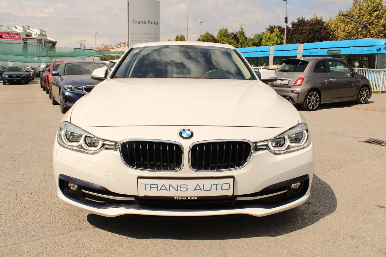 BMW Serija 3 2017 – fotografija 2
