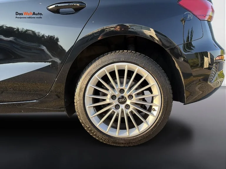 Audi A3 Sportback 2022: fotografija 20