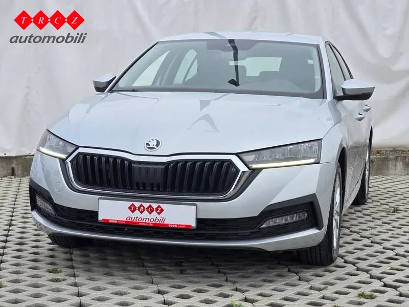 Škoda Octavia 2021: fotografija 2