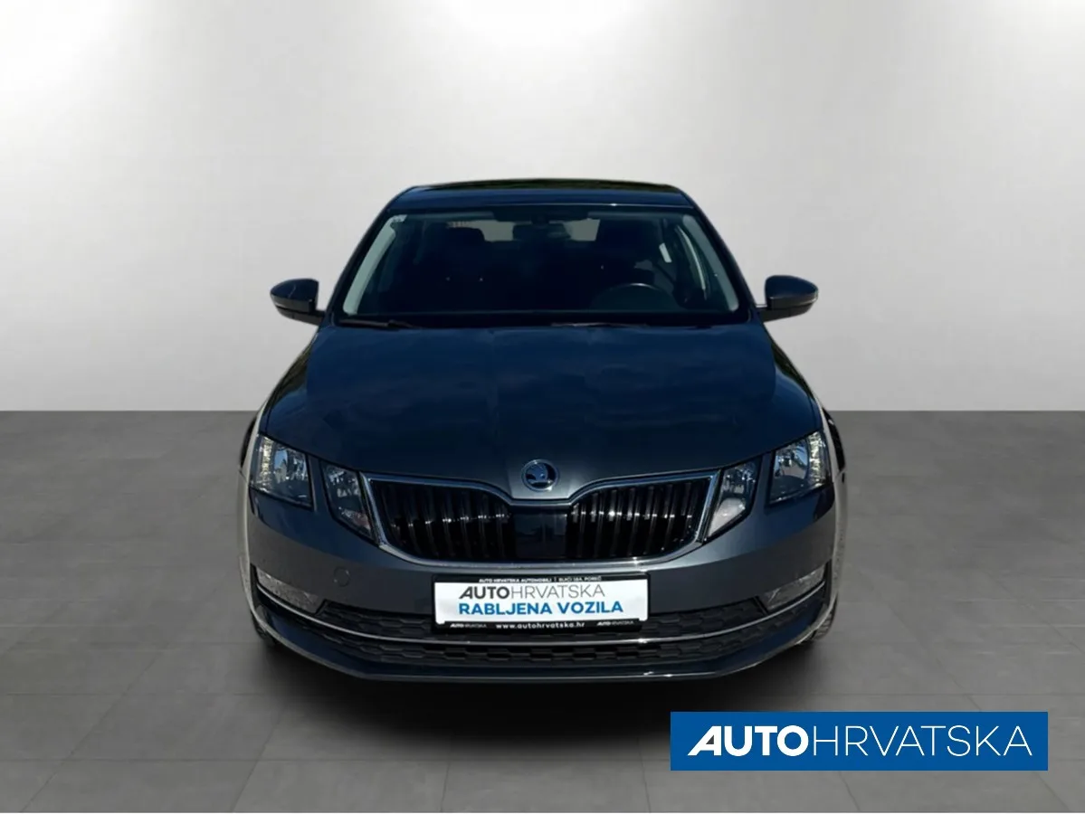 Škoda Octavia 2019 – fotografija 2