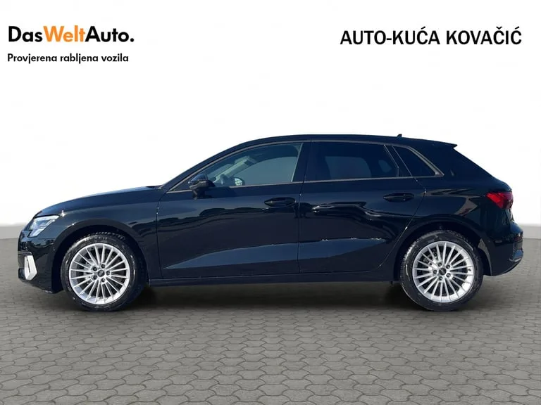 Audi A3 Sportback 2024: fotografija 2