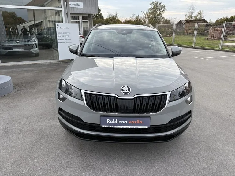 Škoda Karoq 2019: fotografija 2