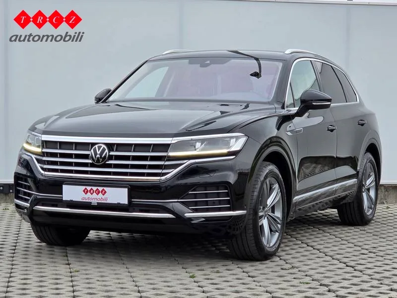 Volkswagen Touareg 2024: fotografija 1
