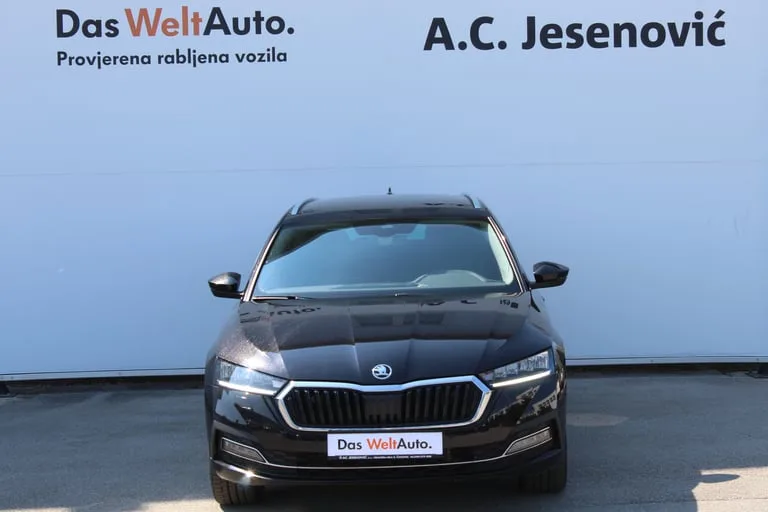 Škoda Octavia Combi 2021: fotografija 2