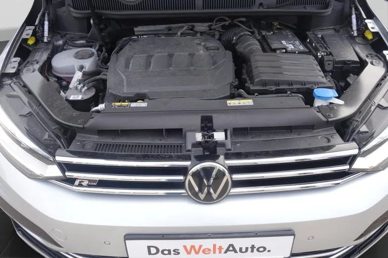 Volkswagen Touran 2024: fotografija 18