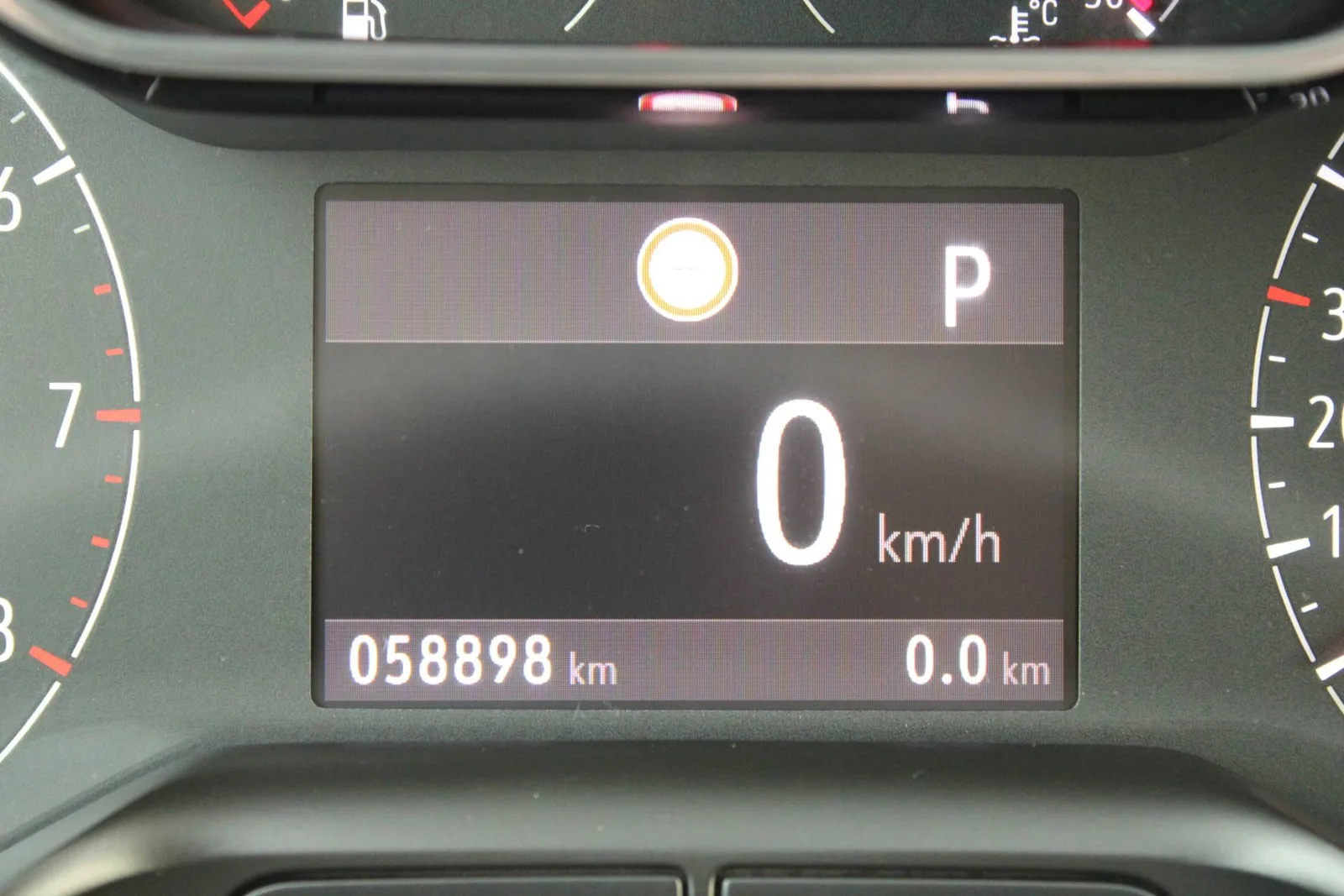 Opel Crossland X 2024: fotografija 21