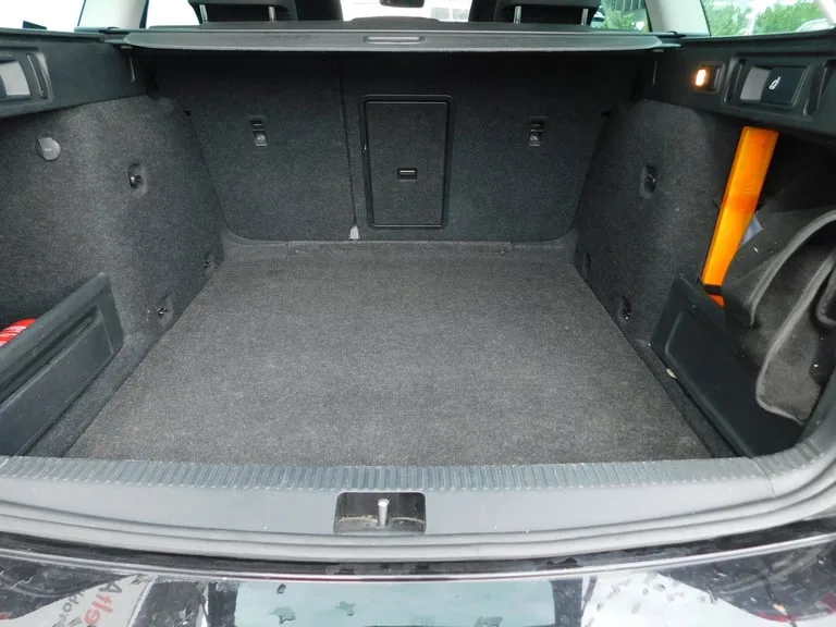 Škoda Octavia Combi 2019: fotografija 14