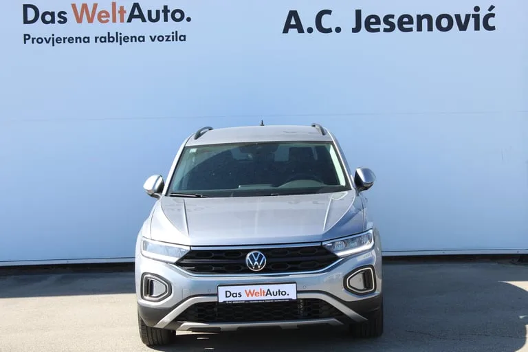 Volkswagen T-Roc 2024: fotografija 2