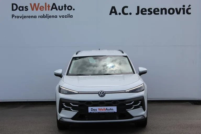 Volkswagen T-Roc 2026: fotografija 2